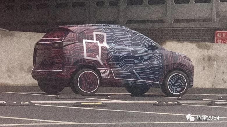 Больше никаких клонов: электромобиль Chery с выдвижными ручками и запасом хода 400 км замечен на дорогах