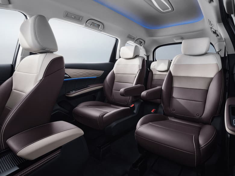 Первый в мире супергибридный минивэн Song MAX DM-i поступает в продажу: запас хода 1090 км и мобильная электростанция на 3,3 кВт