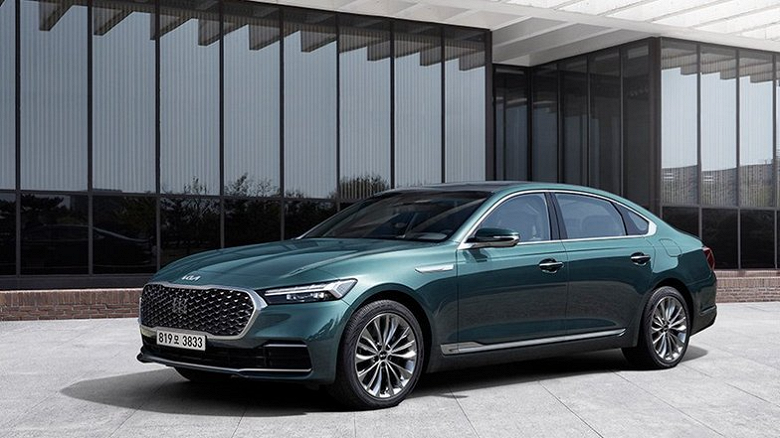 Новый седан Kia K9 выходит в России