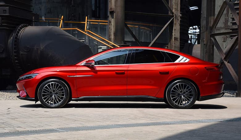 715 км, 500 л.с., быстрая зарядка и разгон от 0 до 100 км/ч за 3,9 с. Представлена новая модель популярного электромобиля BYD Han EV 715 км, 500 л.с., быстрая зарядка и разгон от 0 до 100 км/ч за 3,9 с. Представлена новая модель популярного электромобиля BYD Han EV