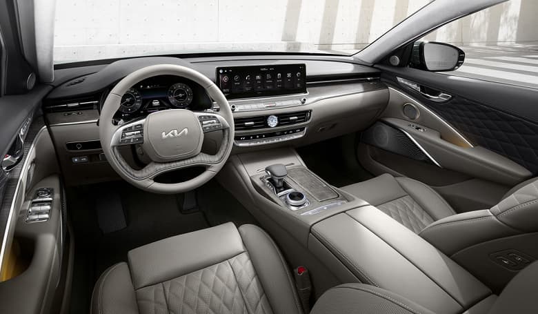Новый седан Kia K9 выходит в России
