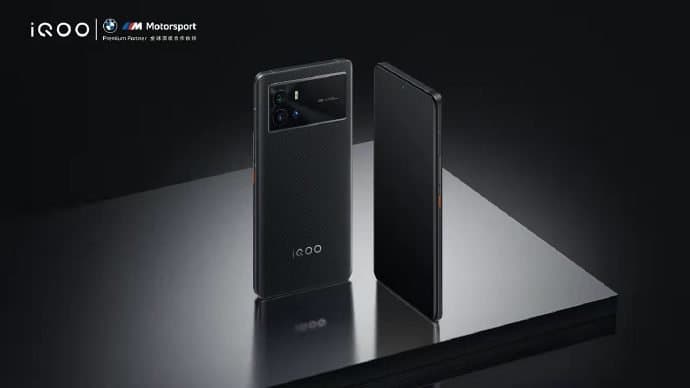Snapdragon 8 Gen 1, 120 Гц и 120 Вт, 4700 мА·ч и 50-мегапиксельная камера с OIS. Представлен iQOO 9