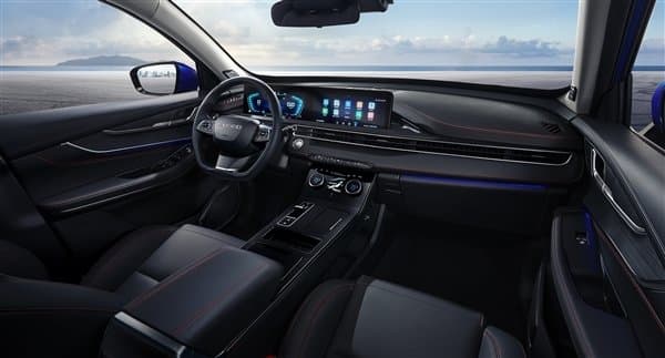 Представлен доступный и наполненный технологиями гибридный кроссовер Chery с запасом хода более 1000 км и расходом 1 л на 100 км 