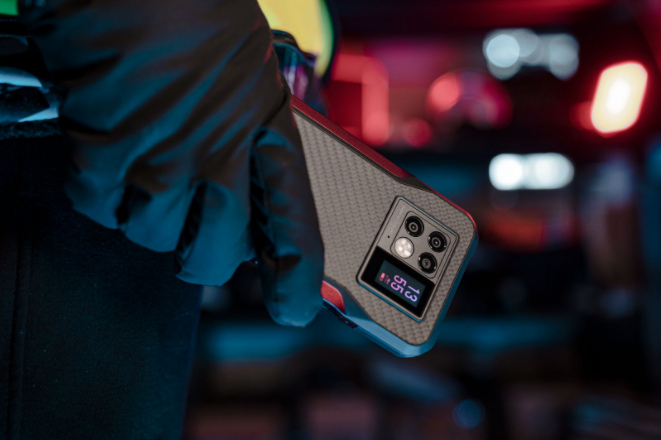 6000 мА·ч, два экрана, 64 Мп, 20-мегапиксельная инфракрасная камера, 33 Вт и IP68. Названа стоимость и дата старта предзаказов на защищенный смартфон Doogee V20