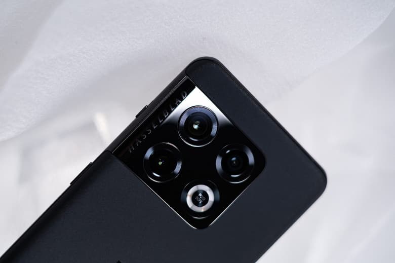 OnePlus 10 Pro сразу стал бестселлером: за первую секунду продажи превысили 100 миллионов юаней