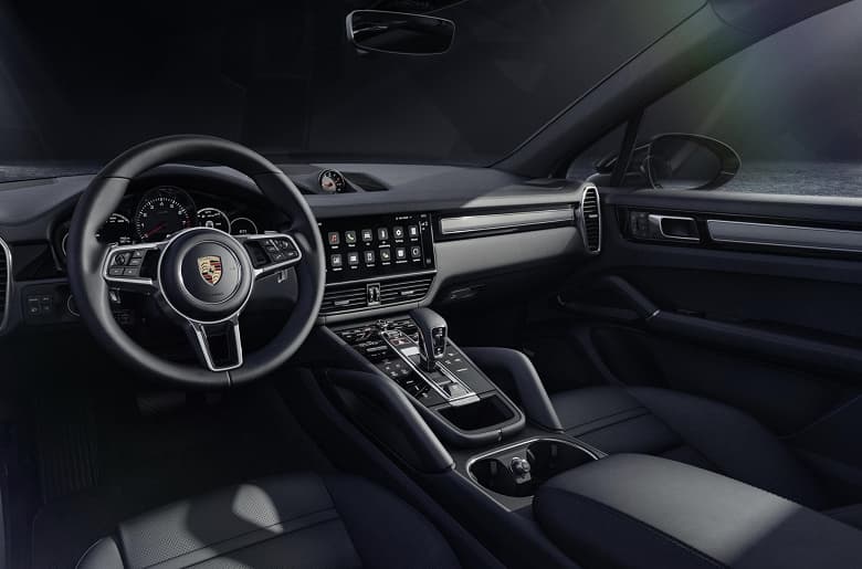 Какие модели Porsche выбирают россияне: компания установила новый рекорд в России