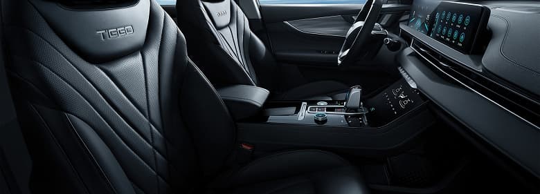 Расход 1 л на 100 км, разгон от 0 до 100 км/ч за 4,9 с и запас хода 100 км только на электричестве: представлен Chery Tiggo 8 Plus Kunpeng e+