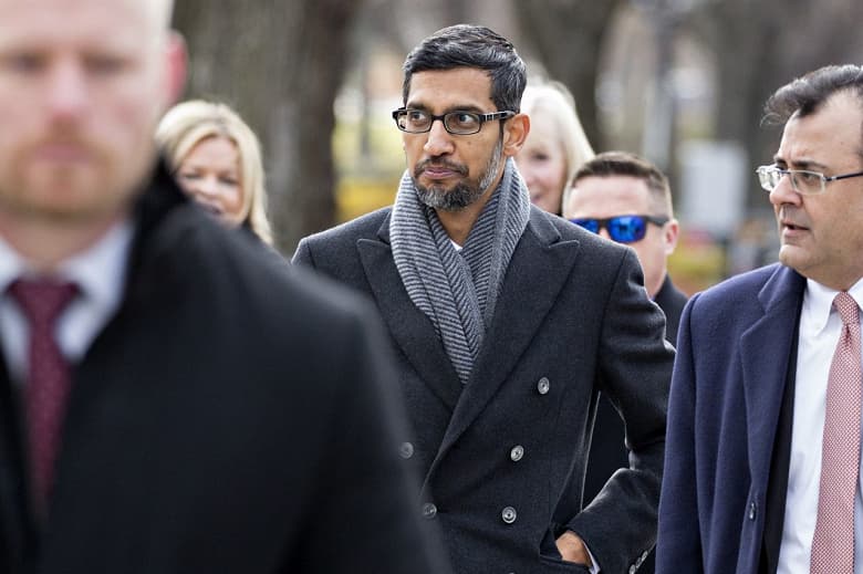 Генеральный директор Google Сундар Пичаи задержан полицией Мумбаи Генеральный директор Google Сундар Пичаи задержан полицией Мумбаи