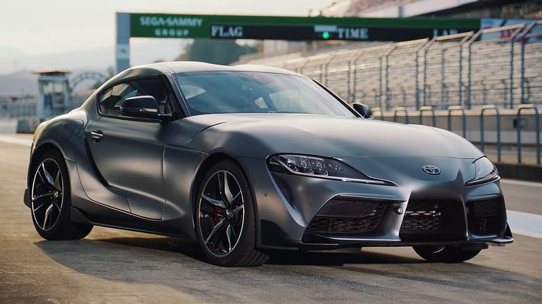 Toyota остается крупнейшим производителем автомобилей, увеличивая отрыв от VW