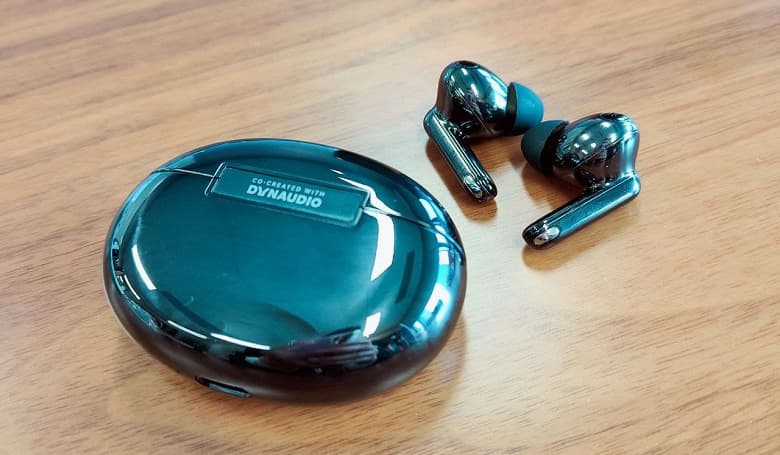 Активное шумоподавление, динамики Dynaudio, LHDC 4.0 и беспроводная зарядка. Лучшие беспроводные наушники Oppo Enco X2 показали на живых фото Активное шумоподавление, динамики Dynaudio, LHDC 4.0 и беспроводная зарядка. Лучшие беспроводные наушники Oppo Enco X2 показали на живых фото