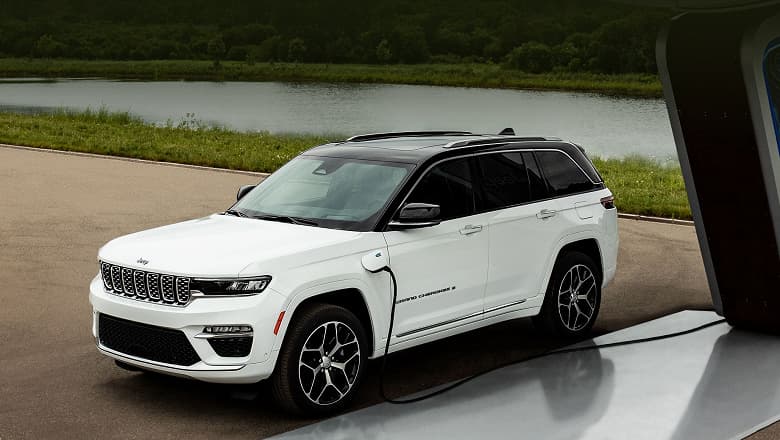 Гибридный Jeep Grand Cherokee 4xe поступил в продажу Гибридный Jeep Grand Cherokee 4xe поступил в продажу