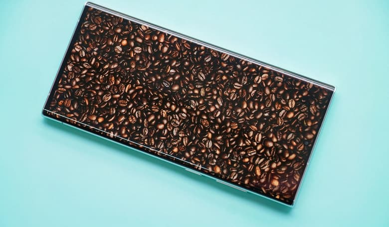 Живые фото Samsung Galaxy S22 Ultra и сравнение камеры с Galaxy S21 Ultra