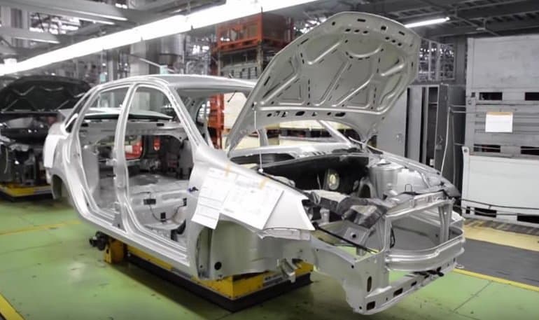 АвтоВАЗ уже начал сборку первых автомобилей Lada Granta следующего поколения