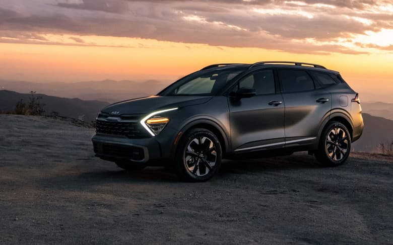 Полный привод, 268 л.с. и пробег на чистом электричестве 50 км. Представлен подзаряжаемый гибрид KIA Sportage PHEV