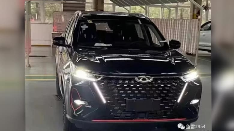 Совершенно новый Chery Tiggo 8 Pro с решёткой радиатора, как у Lexus, впервые показали в чёрном цвете