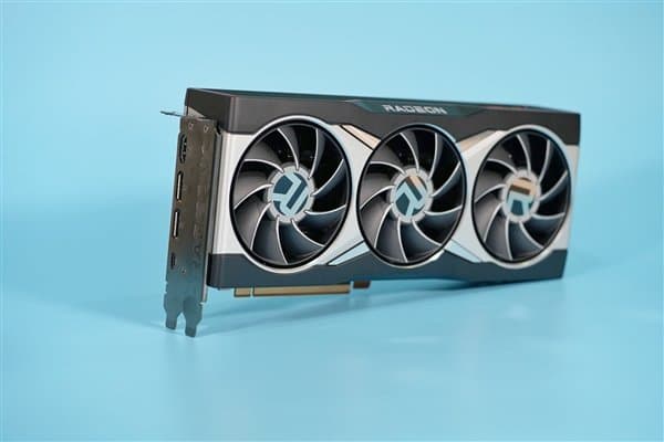 GeForce RTX 3090 так не умеет. Radeon RX 6900 XT разогнали до 3,3 ГГц GeForce RTX 3090 так не умеет. Radeon RX 6900 XT разогнали до 3,3 ГГц