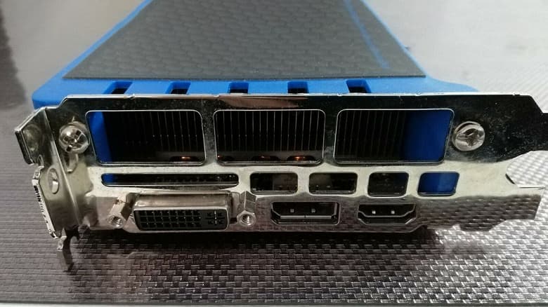 Уникальная видеокарта Intel, существующая в единственном экземпляре. Рабочий прототип карты Larrabee продали на eBay