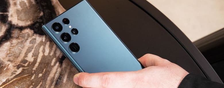 Оказалось, что две камеры Samsung Galaxy S22 Ultra технически хуже, чем у Galaxy S21 Ultra. Речь о параметрах датчиков изображения