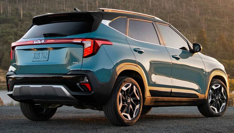 В США представили Kia Seltos 2024. Оснащение стало лучше, мощность увеличилась до почти 200 л.с.