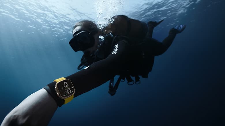 Теперь Apple Watch Ultra можно использовать по полной. Стало доступно дайверское приложение Oceanic+