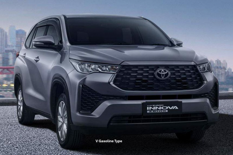 Представлена Toyota Innova 2023