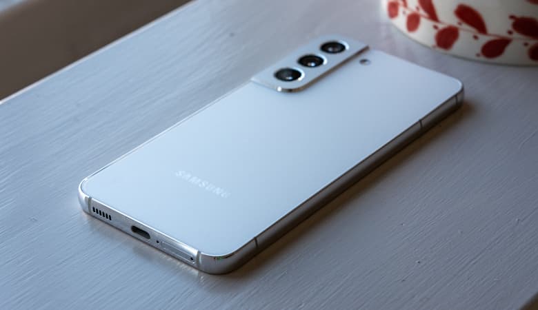 Скопировали у iPhone. Samsung наконец добавила постукивания по задней панели в смартфоны Galaxy