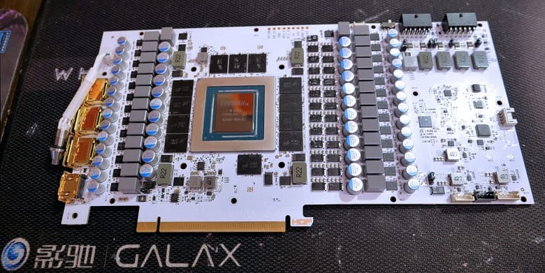 Риск загореться или расплавиться у этой GeForce RTX 4090 больше в два раза. Galax GeForce RTX 4090 HOF получила два 16-контактных разъема