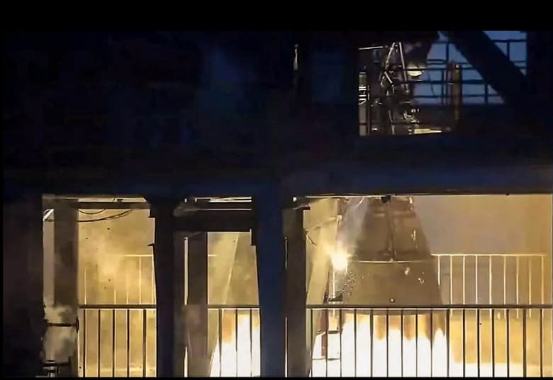 Испытания прошли успешно: Китай опробовал самый мощный в мире жидкостный ракетный двигатель Испытания прошли успешно: Китай опробовал самый мощный в мире жидкостный ракетный двигатель