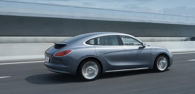 Китайский «Porsche для бедных» оказался дешевле, чем ожидалось. За Ora Lightning Cat с запасом хода 555 км и электродвигателем мощностью 204 л.с. просят 26 000 долларов