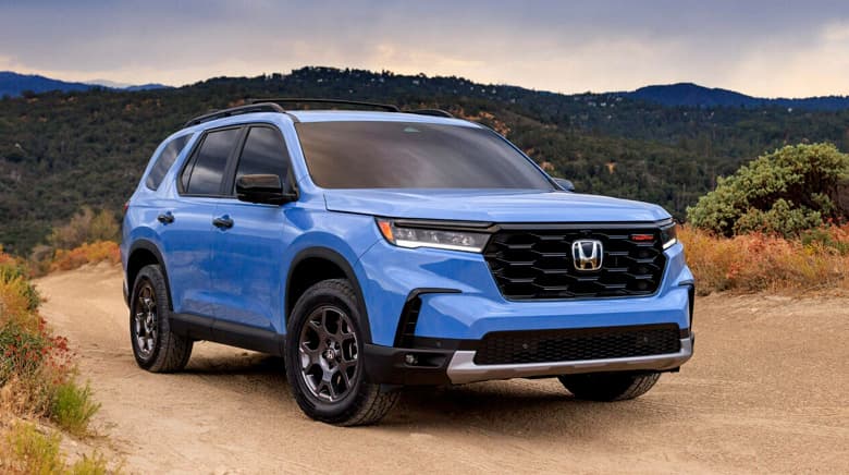 Honda представила новое поколение большого кроссовера Pilot: 8 мест, полный привод, двигатель V6 3,5 литра и 10-ступенчатый «автомат»