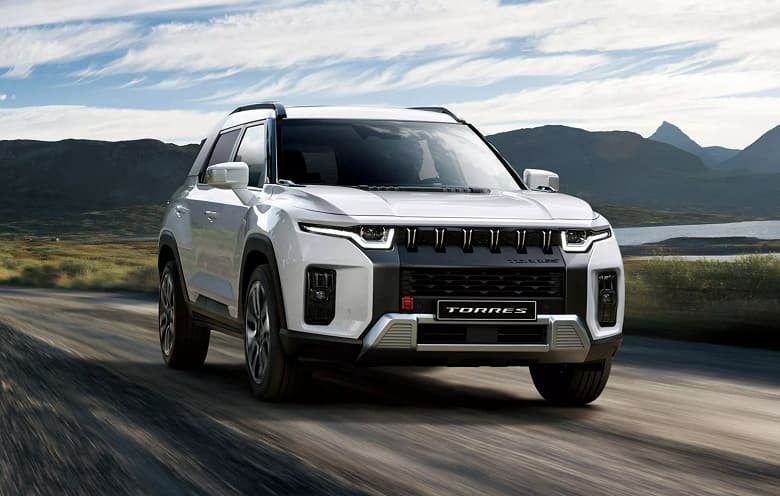 Корейские кроссоверы SsangYong вернулись в Россию. За новейший SsangYong Torres с двигателем мощностью 170 л.с., полным приводом и АКПП просят 3 млн рублей