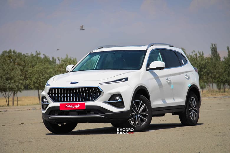 Седан, кроссовер и рамный пикап. Названы иранские авто Kerman Motor, которые могут появиться в России: изображения и параметры