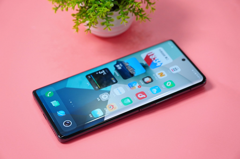 AMOLED BOE Q9, топовая камера Zeiss и первое устройство на Dimensity 9200. Vivo X90 поступил в продажу в Ктае