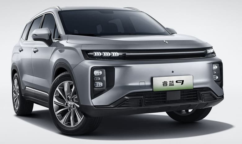 Geely патентует в России перспективный кроссовер, а СберЛизинг установил скидку на нынешние Atlas Pro и Tugella в 750 тыс. рублей