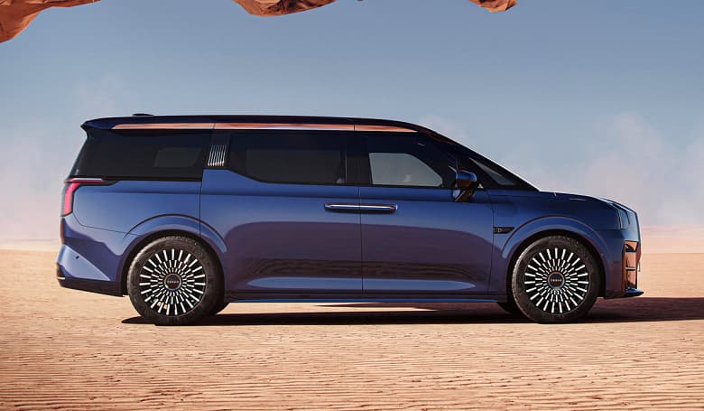 534 л.с., полный привод, пневмоподвеска и запас хода почти 700 км. Представлен минивэн Zeekr 009