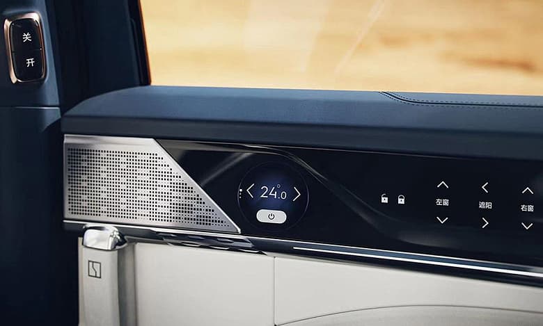 534 л.с., полный привод, пневмоподвеска и запас хода почти 700 км. Представлен минивэн Zeekr 009