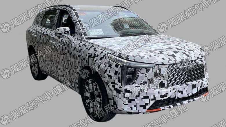 Последняя новинка Haval в этом году. Загадочный кроссовер Haval A07 показали на живых фото