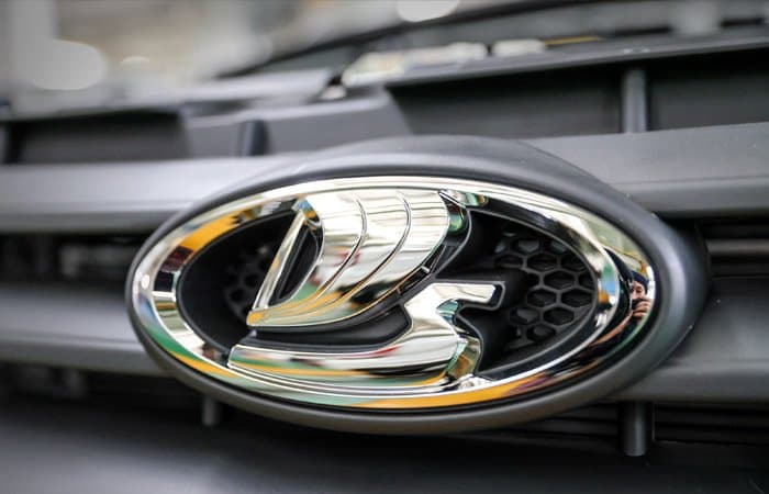 АвтоВАЗ нашёл комплектующие, но всего на 500 машин: уже в декабре на рыне появится новая партия Lada Largus АвтоВАЗ нашёл комплектующие, но всего на 500 машин: уже в декабре на рыне появится новая партия Lada Largus