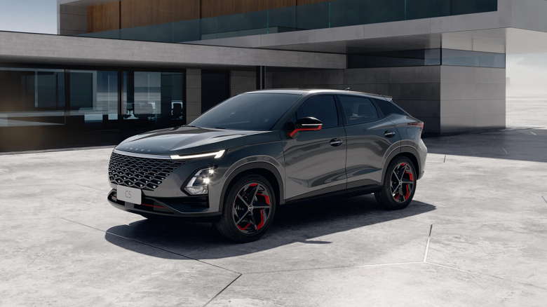 Футуристичный кроссовер Omoda С5 по цене Lada Vesta NG теперь доступен всем: в России открылись дилерские центры бренда Omoda