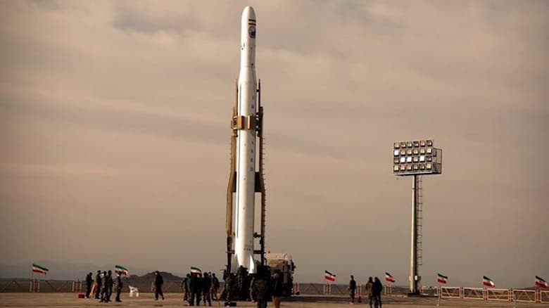 Иран успешно испытал трехступенчатую ракету Qaem-100 твердотопливным двигателем