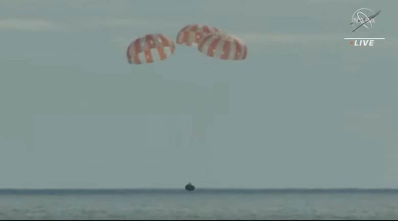 Первая глава в процессе возвращения американцев на Луну. Космический корабль Orion успешно вернулся на Землю