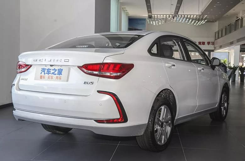 Сколько попросят за электрический седан BAIC EU5, который будут собирать на «Автоторе»? Появился ориентир