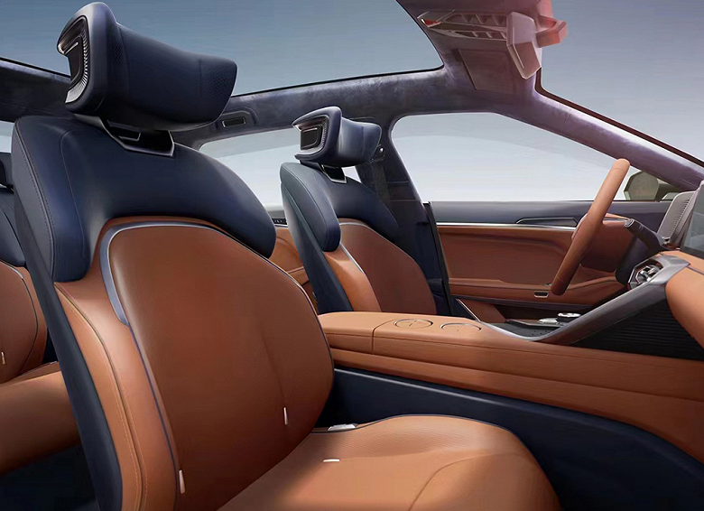 543 л.с., разгон до «сотни» за 3,7 с, запас хода 800 км и зарядка до 50% за 10 минут. Электромобиль Mecha Dragon выйдет в России