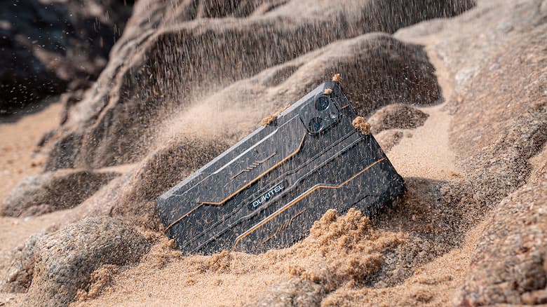 8-дюймовый экран, IP69K и MIL-STD-810H, LTE — дешевле 19 000 рублей. Неубиваемый планшет Oukitel RT3 показали вживую