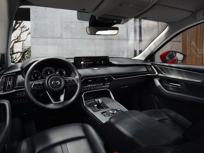 До России доехал новейший кроссовер Mazda CX-60, объявлены цены