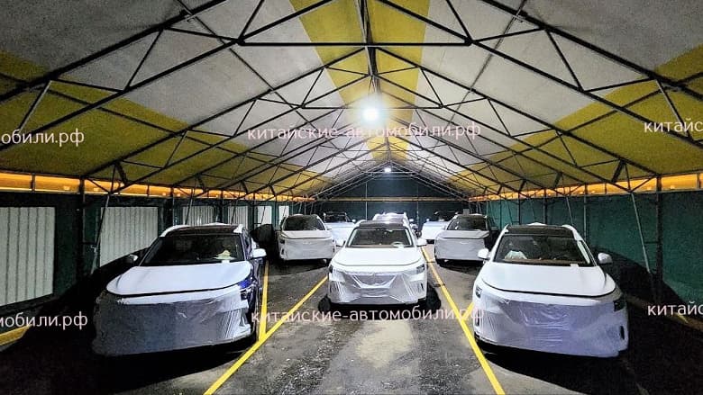 В Россию привезли первую партию Voyah Free. Опубликованы живые фото