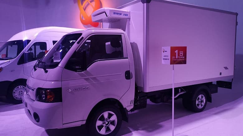 На замену Ford Transit. В России стартовали продажи микроавтобуса «Атлант» и грузовичка «Арго», цены — от 2,6 млн рублей