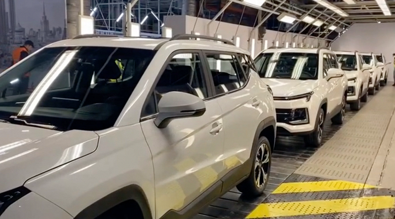 Продажи новых машин России за весь 2022 год составят около 800 тыс. штук, по оценке главы Минпромторга Продажи новых машин России за весь 2022 год составят около 800 тыс. штук, по оценке главы Минпромторга