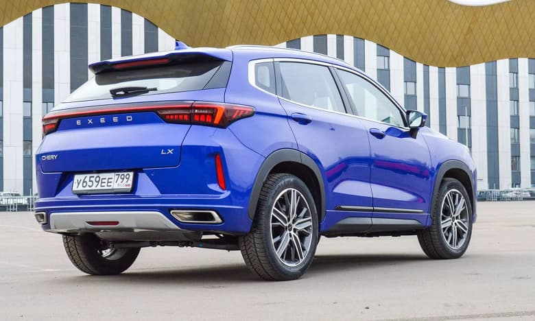 Российский кроссовер Exeed LX получил полный привод и более мощный двигатель. Продажи стартуют 15 декабря