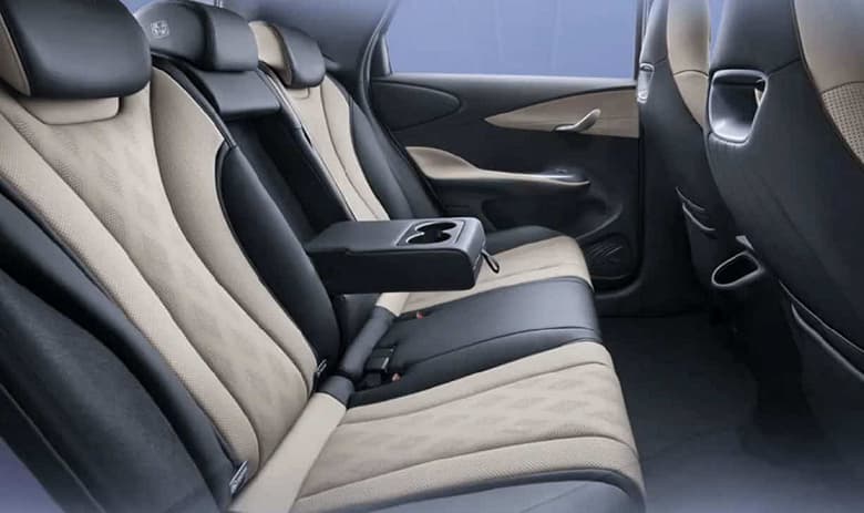 В Китае представлен бюджетный электрический хетчбэк BYD Dolphin. 176 л.с. и запас хода 400 км по цене от 16 700 долларов